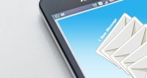 Nikmati Berbagai Keuntungan dengan Menggunakan Paket Telepon Tri