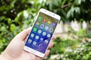 Tak Perlu Khawatir Biaya Kenaikan, Berlangganan Paket Nelpon Smartfren Saja