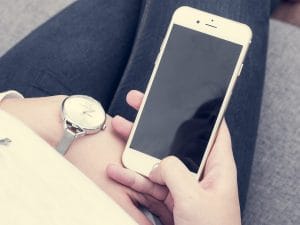 Cari Tahu Keuntungan Menggunakan Paket Telepon Indosat untuk Aktivitas Komunikasi Anda